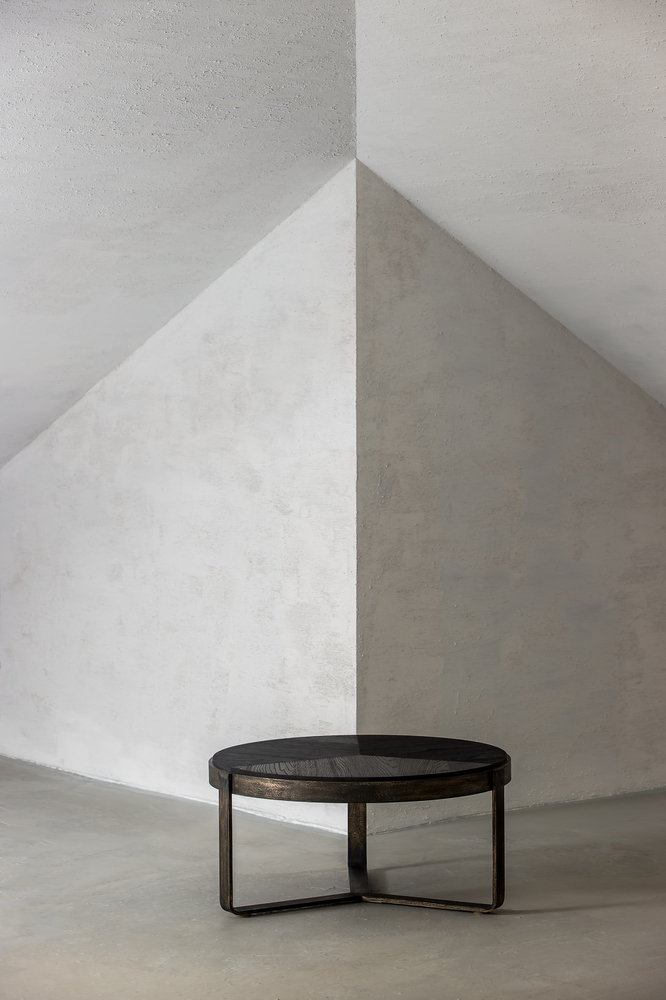 Spectable Oak Low (table), 2022 Spectable Oak Low (table), 2022